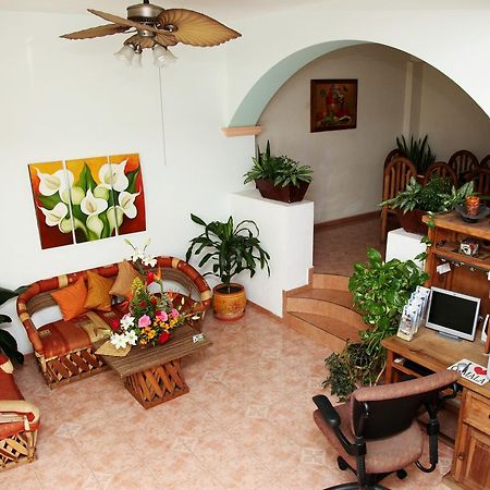 Hostal Casa Blanca Комала Экстерьер фото